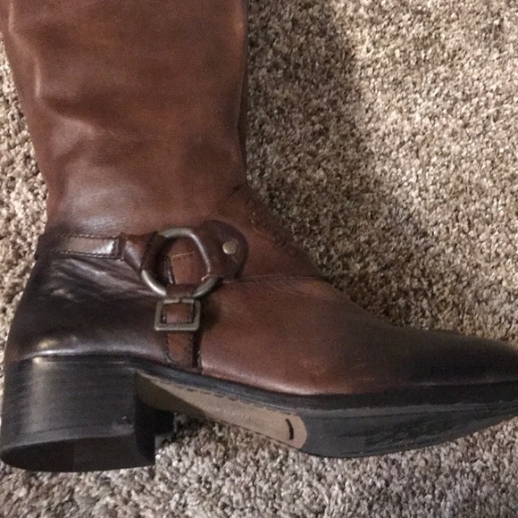 Vince Camuto brown tall boots 8.5 - Picture 6 of 10